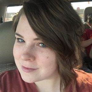 Meet your Posher, Whitney